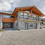 La Douce Pomme Bed & Breakfast