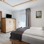 La Douce Pomme Bed & Breakfast