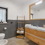 La Douce Pomme Bed & Breakfast