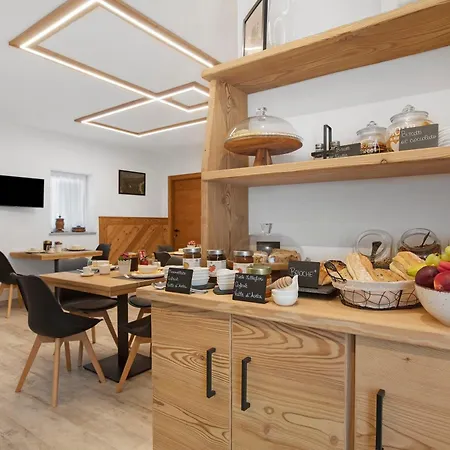 Bed & Breakfast La Douce Pomme 3*